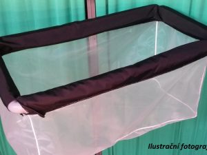 Schwimmendes Hälterungsnetz aus Uhelon 100 x 100 x 100 cm/ 245 µm